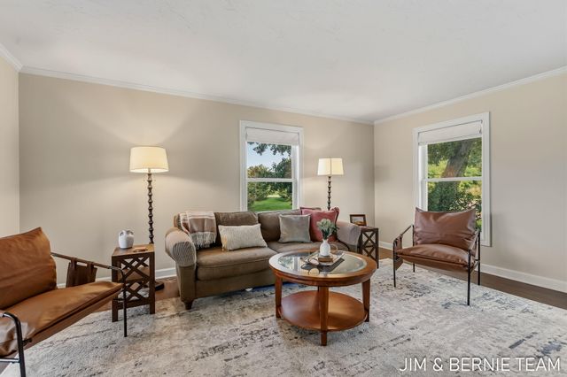 310 W 48th Street, Holland, MI 49423