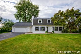 310 W 48th Street, Holland, MI 49423