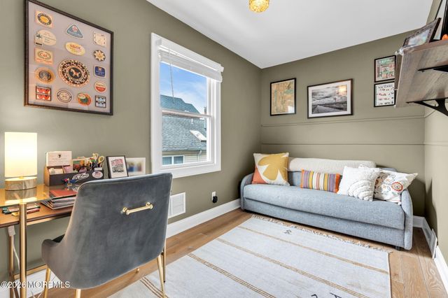 19 Maplewood Avenue, Rumson, NJ 07760