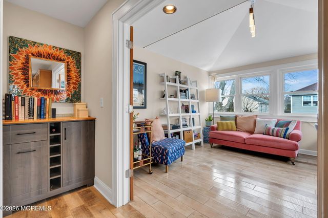 19 Maplewood Avenue, Rumson, NJ 07760