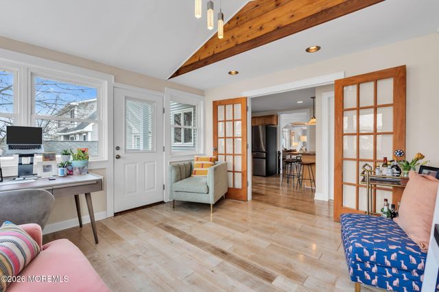 19 Maplewood Avenue, Rumson, NJ 07760