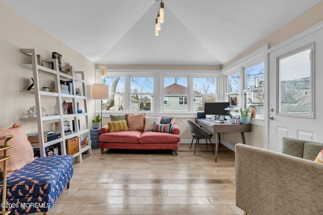 19 Maplewood Avenue, Rumson, NJ 07760