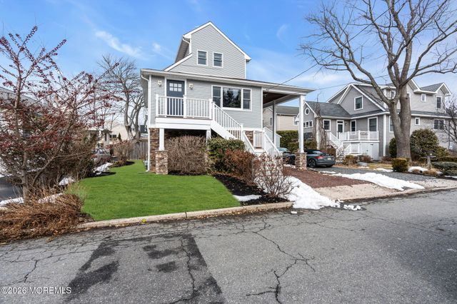 19 Maplewood Avenue, Rumson, NJ 07760