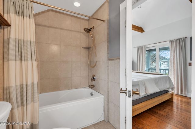 19 Maplewood Avenue, Rumson, NJ 07760