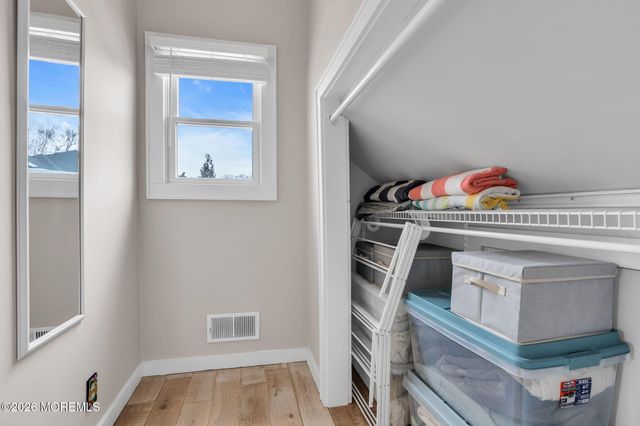 19 Maplewood Avenue, Rumson, NJ 07760