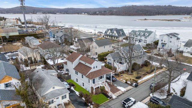 19 Maplewood Avenue, Rumson, NJ 07760