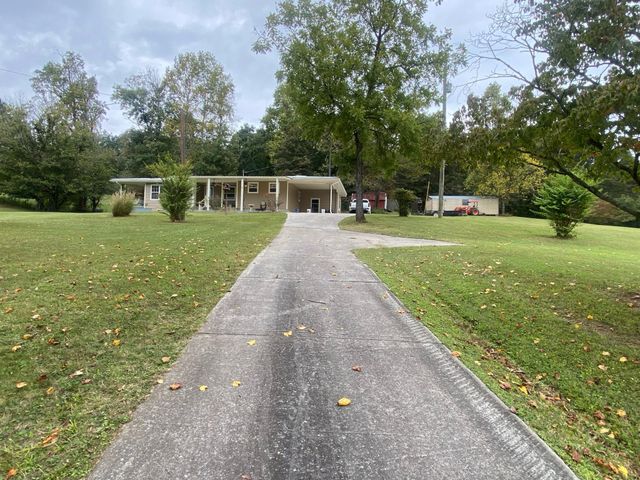 1484 Blythe Ferry Road, Dayton, TN 37321