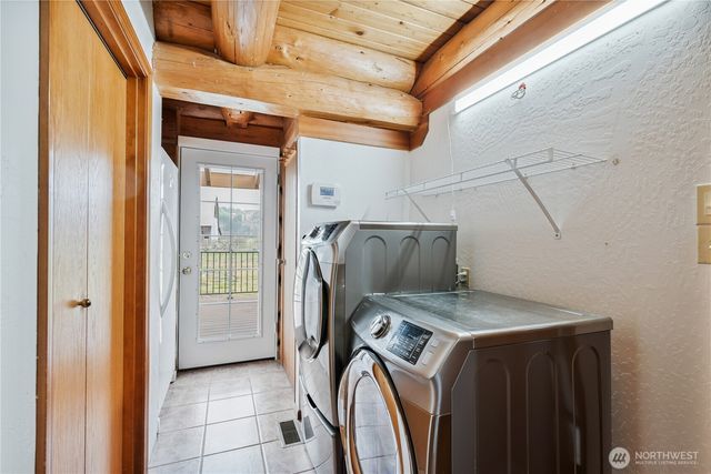 6946 Willow Grove Road, Longview, WA 98632