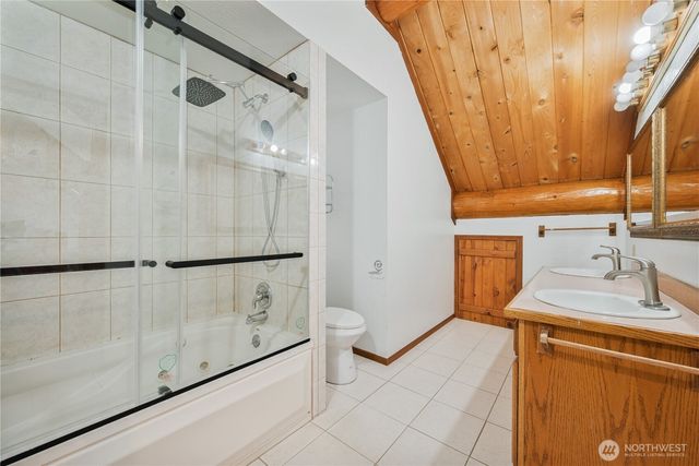 6946 Willow Grove Road, Longview, WA 98632