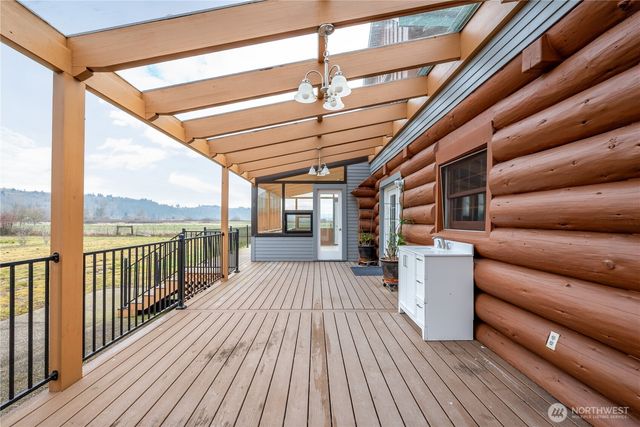 6946 Willow Grove Road, Longview, WA 98632