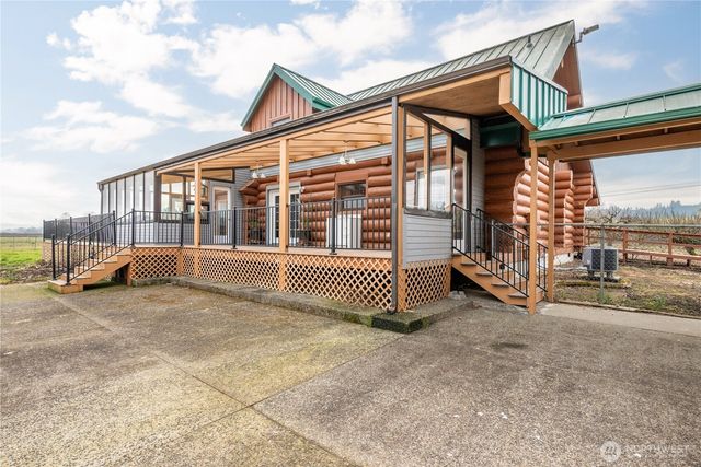 6946 Willow Grove Road, Longview, WA 98632