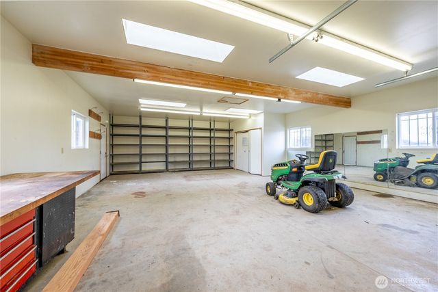 6946 Willow Grove Road, Longview, WA 98632