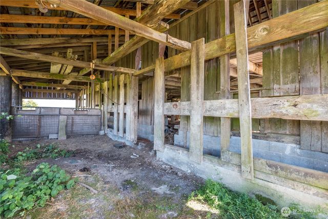 6946 Willow Grove Road, Longview, WA 98632