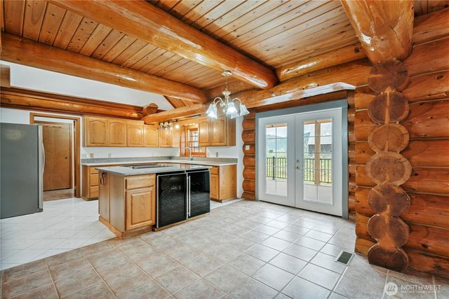 6946 Willow Grove Road, Longview, WA 98632