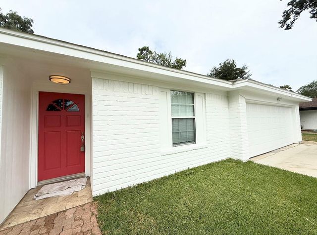 23103 Berry Pine Drive, Spring, TX 77373