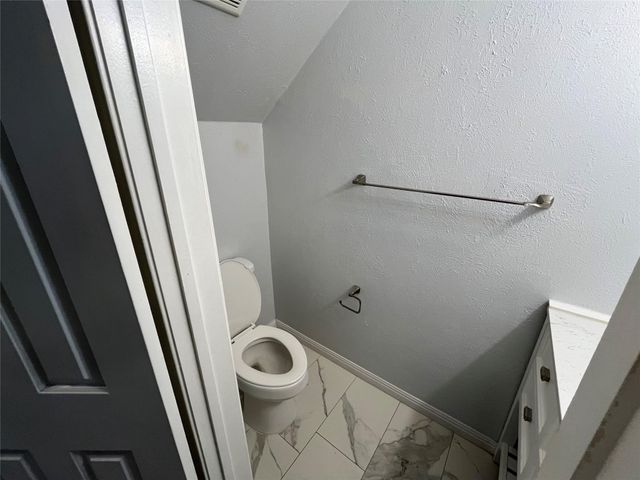 501 Arbor Creek Drive 213, Euless, TX 76039