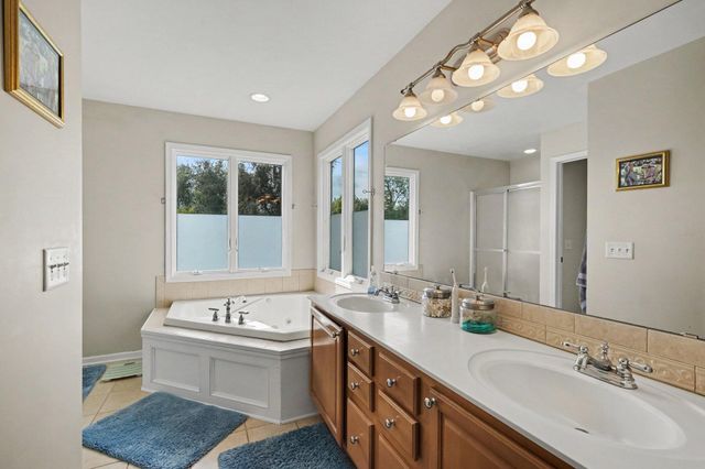 8550 Fowler Court NE, Rockford, MI 49341