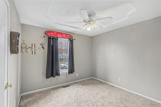 828 SW Country Hill Drive, Grain Valley, MO 64029