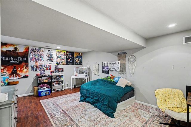 828 SW Country Hill Drive, Grain Valley, MO 64029