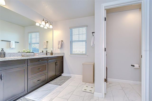 11724 WROUGHT PINE LOOP, Riverview, FL 33569