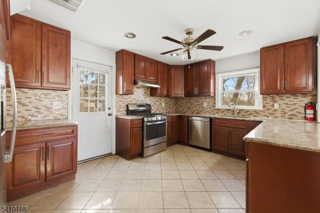 88 Columbus Ave, Belleville Twp., NJ 07109