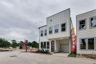 7713 Rainbow Close Lane, Houston, TX 77055