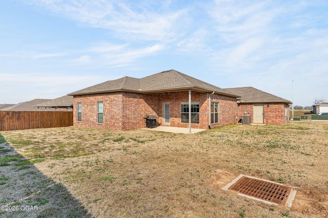 2140 Mia Faith Place, Joplin, MO 64804