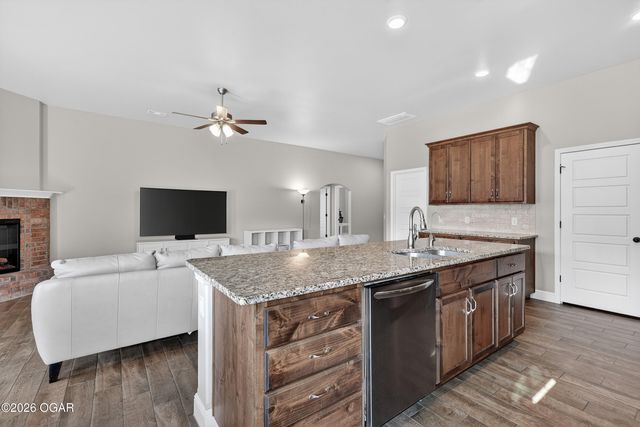 2140 Mia Faith Place, Joplin, MO 64804