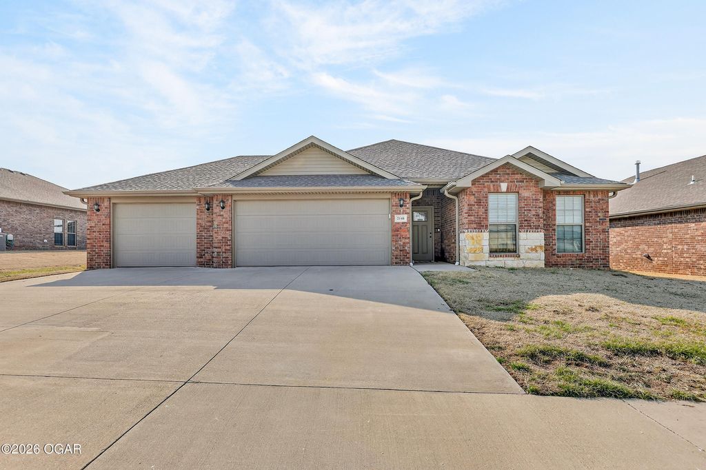 2140 Mia Faith Place, Joplin, MO 64804