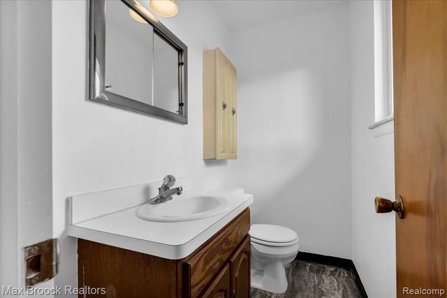 15447 Rudland Street, Roseville, MI 48066