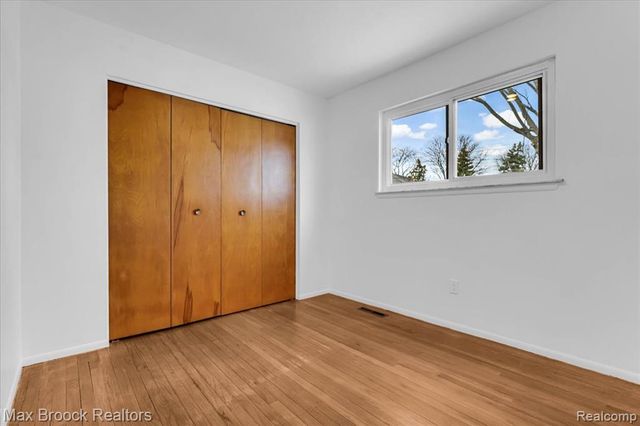 15447 Rudland Street, Roseville, MI 48066