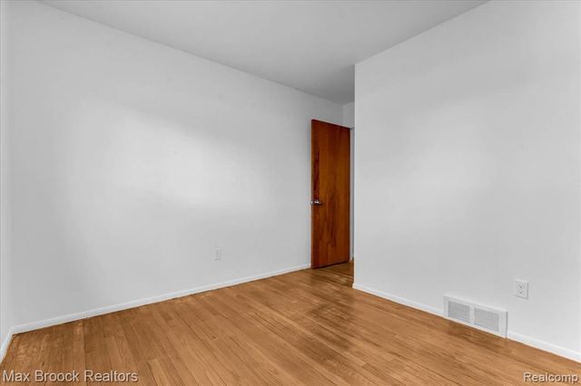 15447 Rudland Street, Roseville, MI 48066