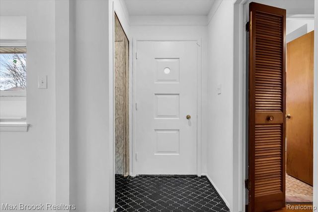 15447 Rudland Street, Roseville, MI 48066