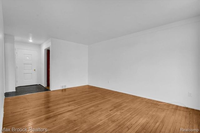 15447 Rudland Street, Roseville, MI 48066