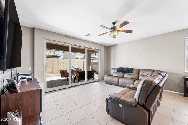 12118 W HIDE Trail, Peoria, AZ 85383