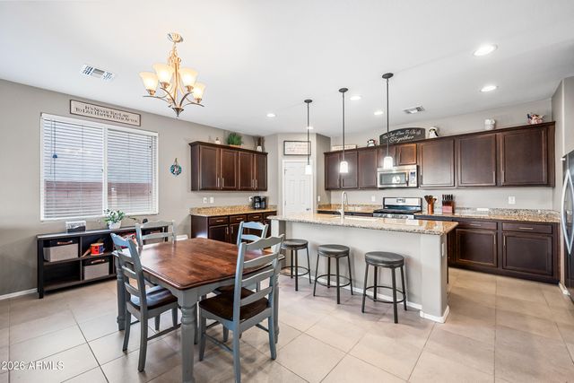 12118 W HIDE Trail, Peoria, AZ 85383