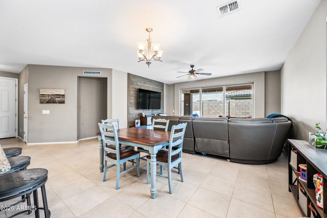 12118 W HIDE Trail, Peoria, AZ 85383