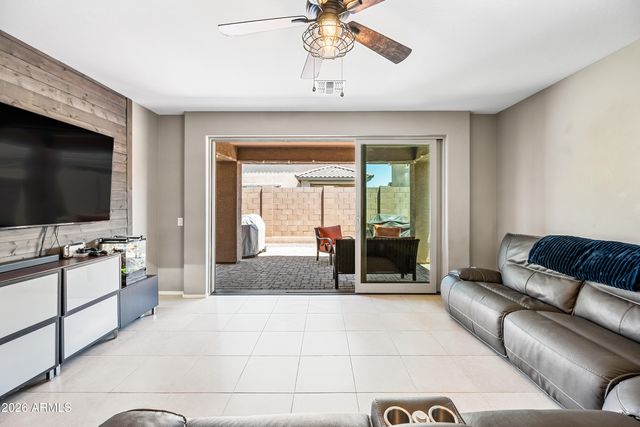 12118 W HIDE Trail, Peoria, AZ 85383