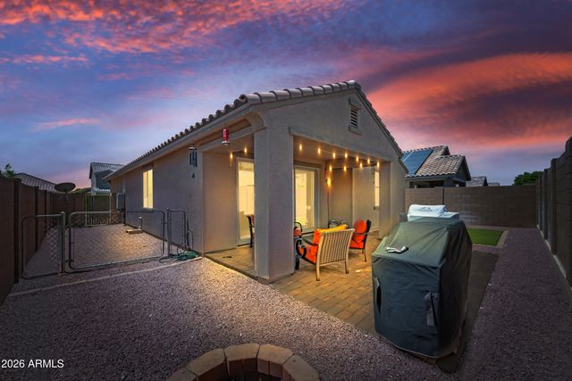 12118 W HIDE Trail, Peoria, AZ 85383