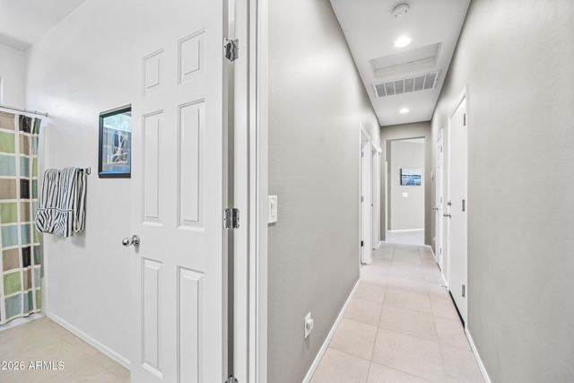 12118 W HIDE Trail, Peoria, AZ 85383