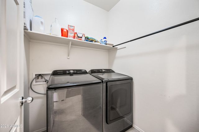 12118 W HIDE Trail, Peoria, AZ 85383