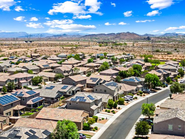 12118 W HIDE Trail, Peoria, AZ 85383