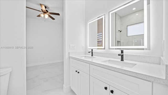 1125 DUTCHESS ST E, Lehigh Acres, FL 33974