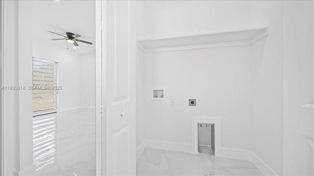 1125 DUTCHESS ST E, Lehigh Acres, FL 33974