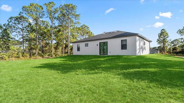 1125 DUTCHESS ST E, Lehigh Acres, FL 33974
