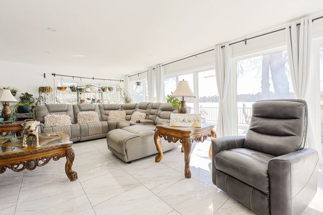 207 White Pond Road, Lancaster, MA 01523