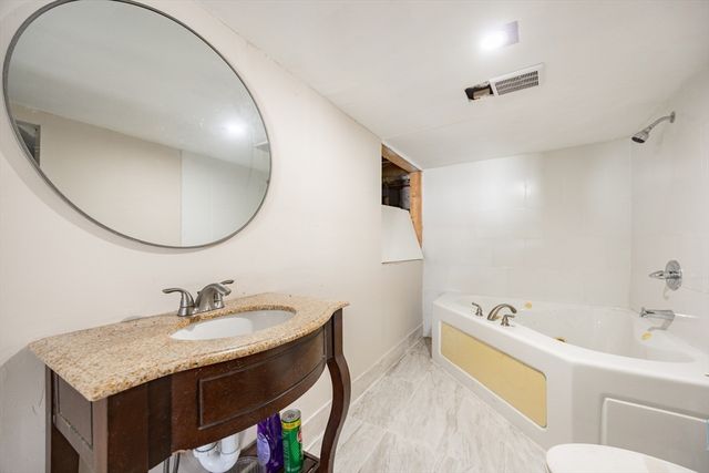 207 White Pond Road, Lancaster, MA 01523