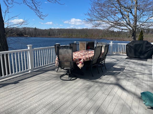 207 White Pond Road, Lancaster, MA 01523