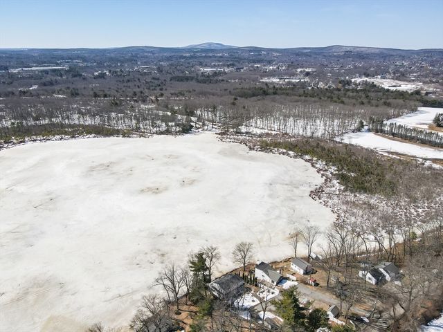 207 White Pond Road, Lancaster, MA 01523