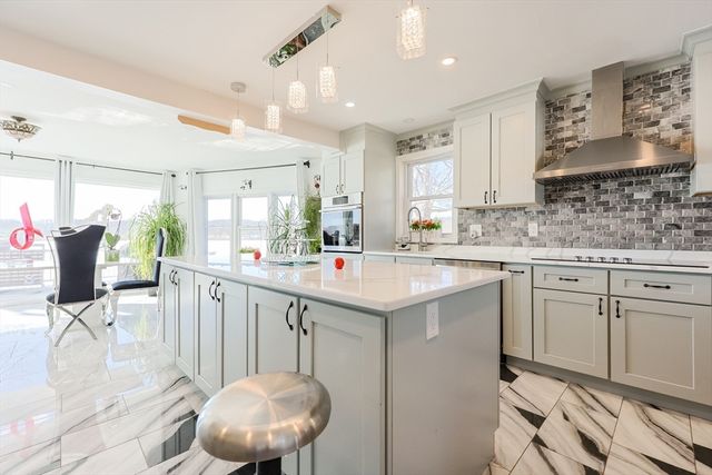 207 White Pond Road, Lancaster, MA 01523